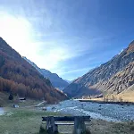 アパート Panoramic Alpine Garden Retreat