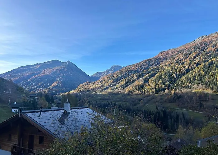 Panoramic Alpine Garden Retreat 아파트 *