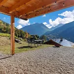 Panoramic Alpine Garden Retreat *