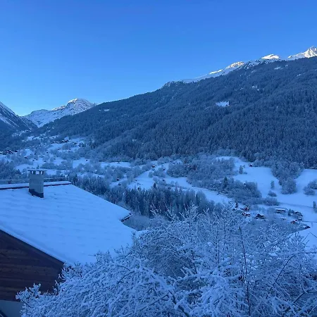 Panoramic Alpine Garden Retreat *